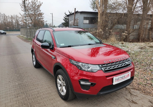 Land Rover Discovery Sport cena 79900 przebieg: 140000, rok produkcji 2017 z Dzierżoniów małe 172